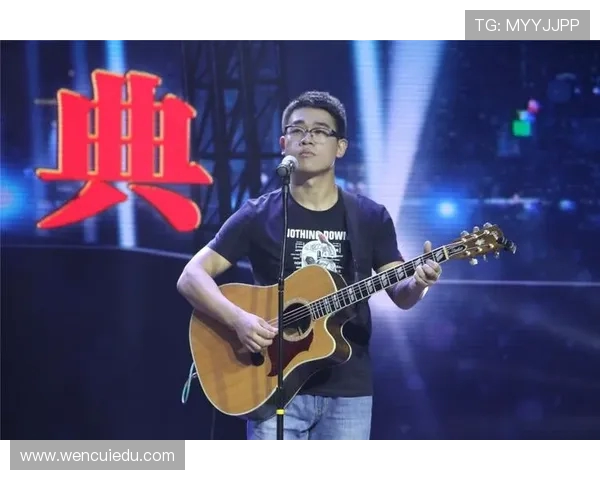 下诺夫与希姆基的激烈对决展现篮球魅力与团队精神的巅峰对抗